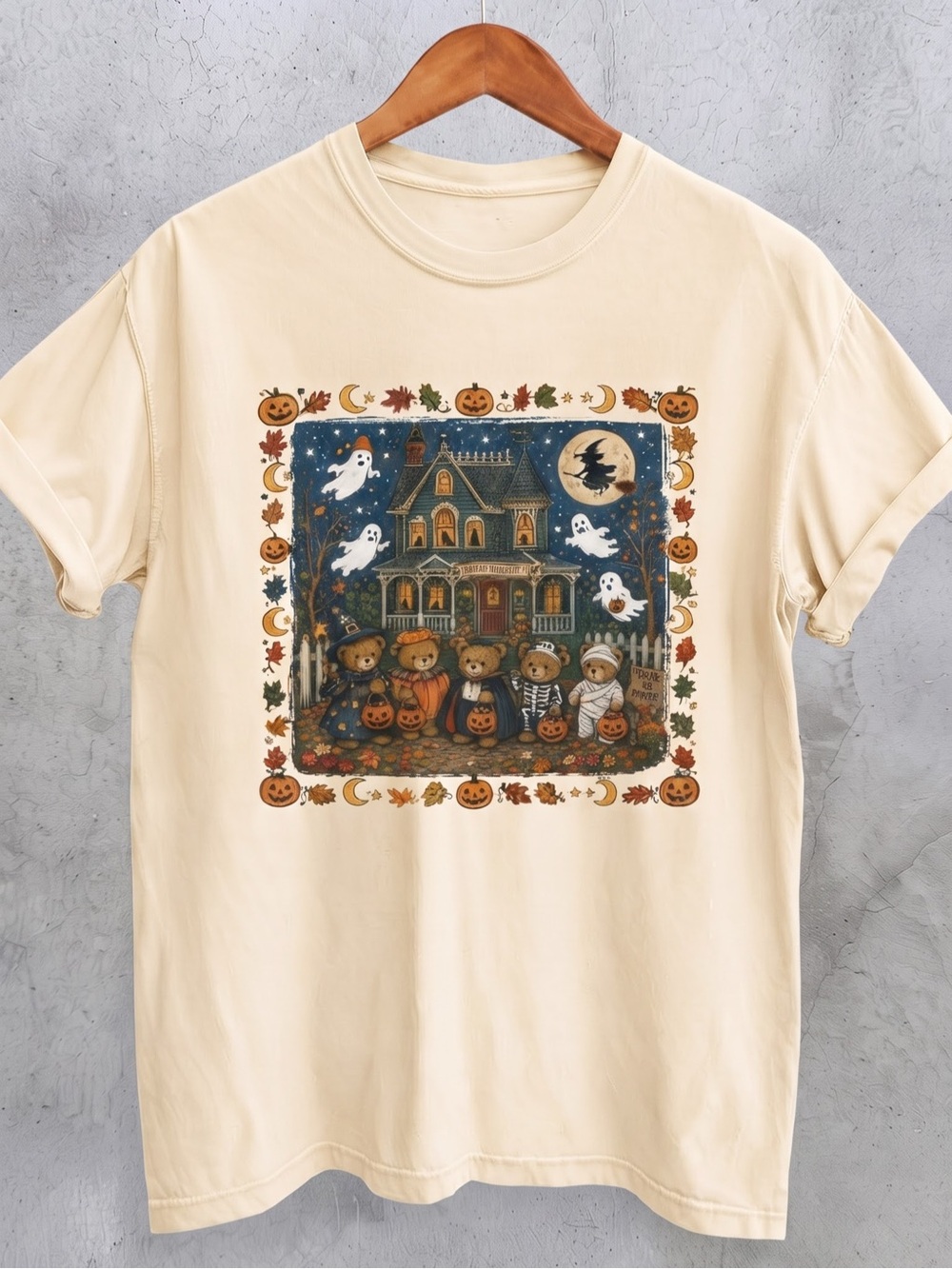 Gildan Beige Halloween Bear Family Graphic Tee